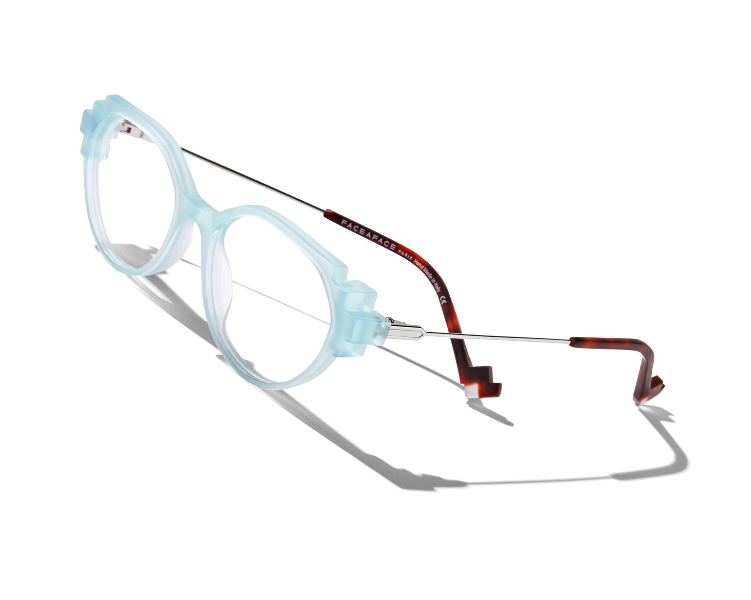 A magical play with colour by FACE A FACE